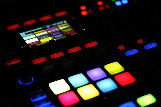 How To Make Money As An Independent Artist In The Music Industry Today