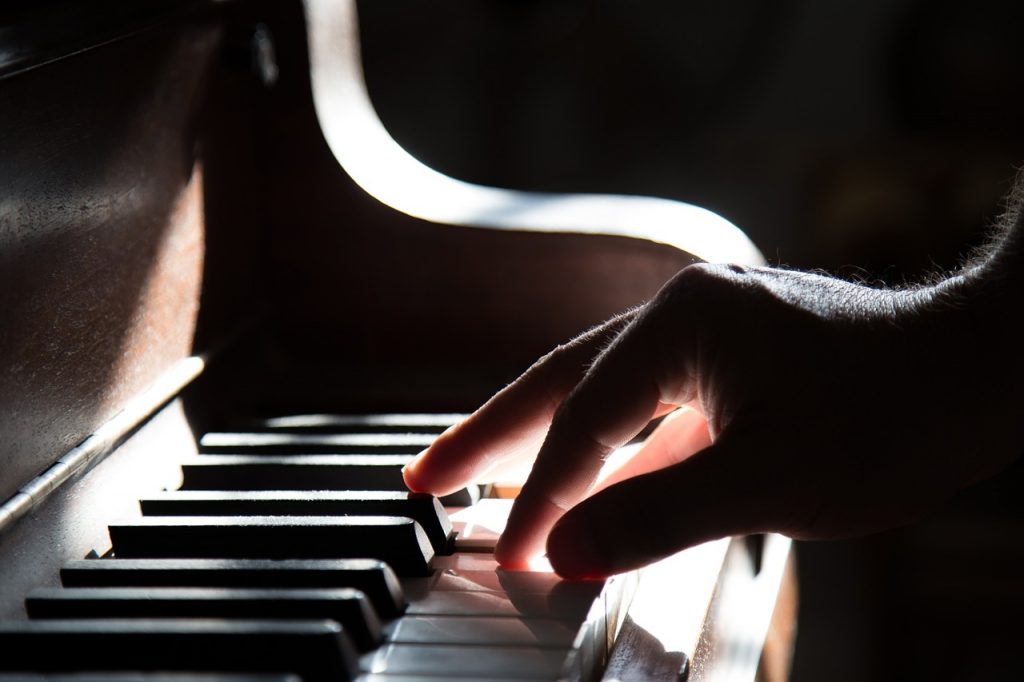 Best (New) Contemporary Classical Music Artists & Composers In The 21st Century On YouTube & Spotify
