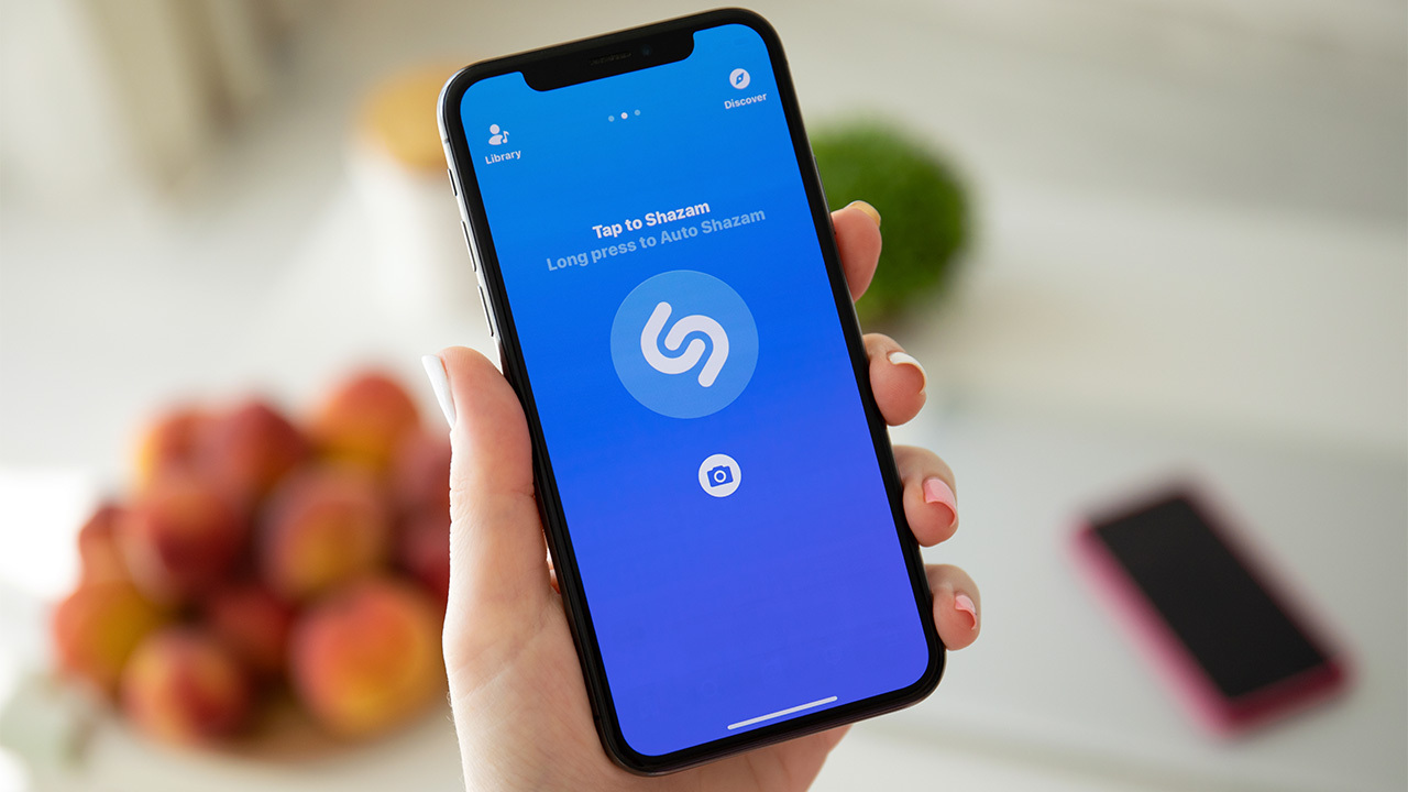 how to find the name of a song app